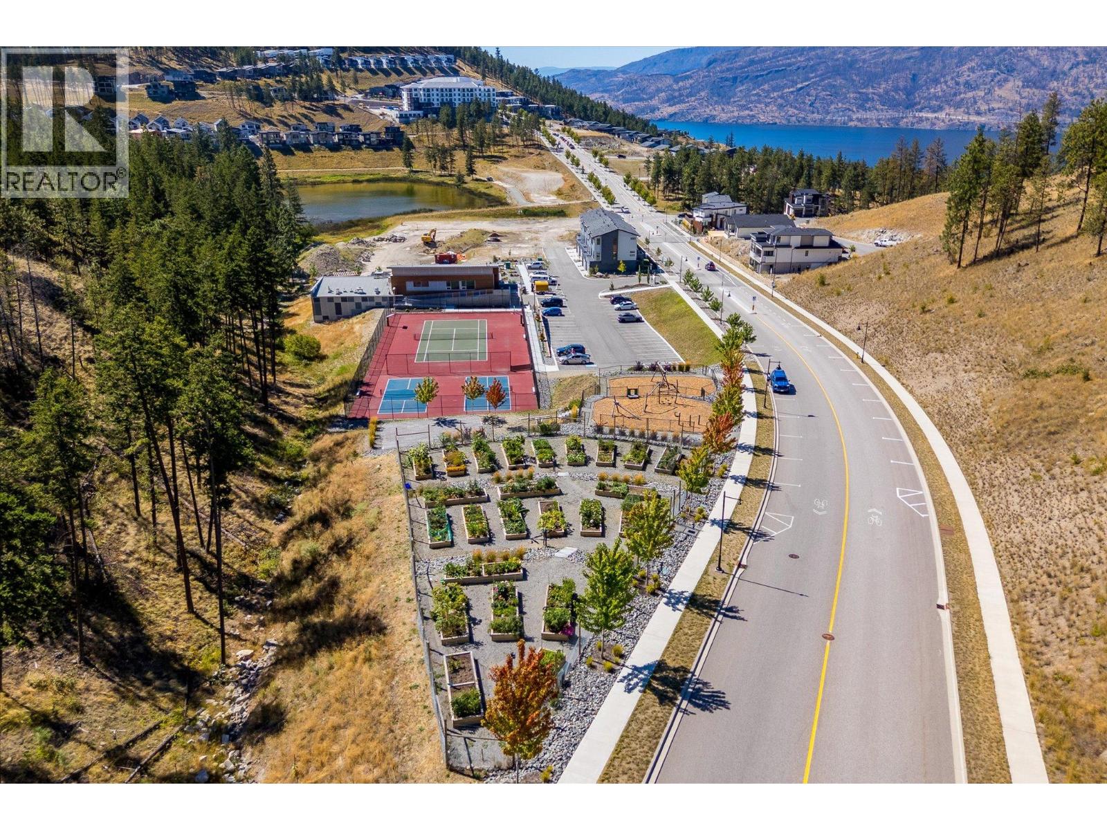 109 3475 Granite Close, Kelowna