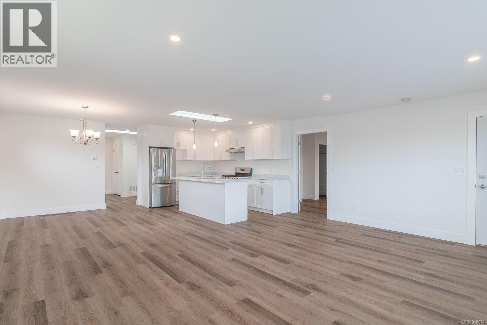 12 3774 12th Ave, Port Alberni