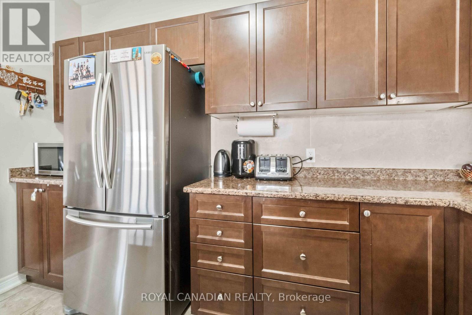 92 BETHUNE AVENUE - 16