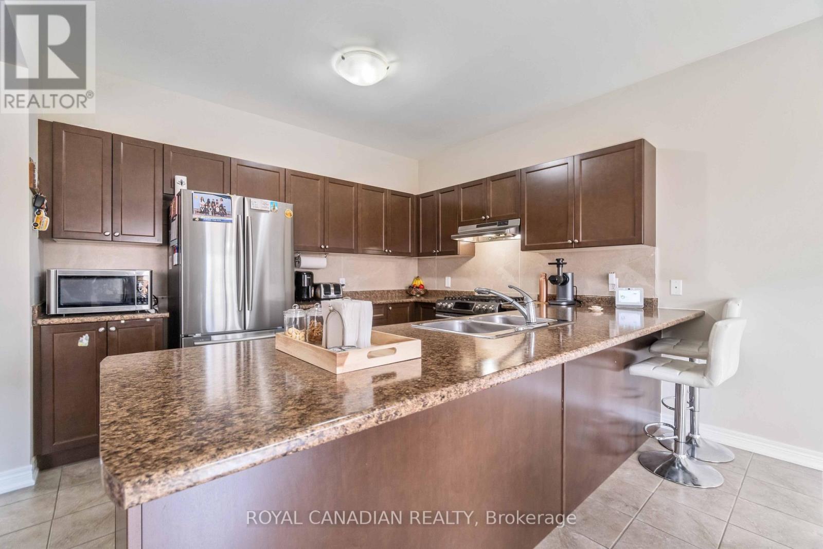 92 BETHUNE AVENUE - 17