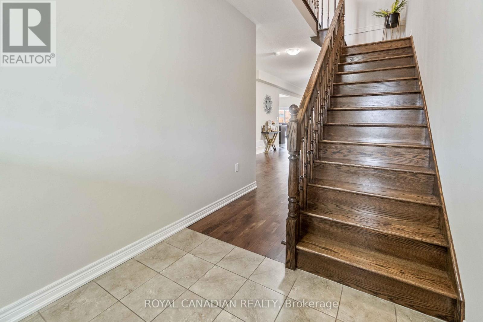 92 BETHUNE AVENUE - 21