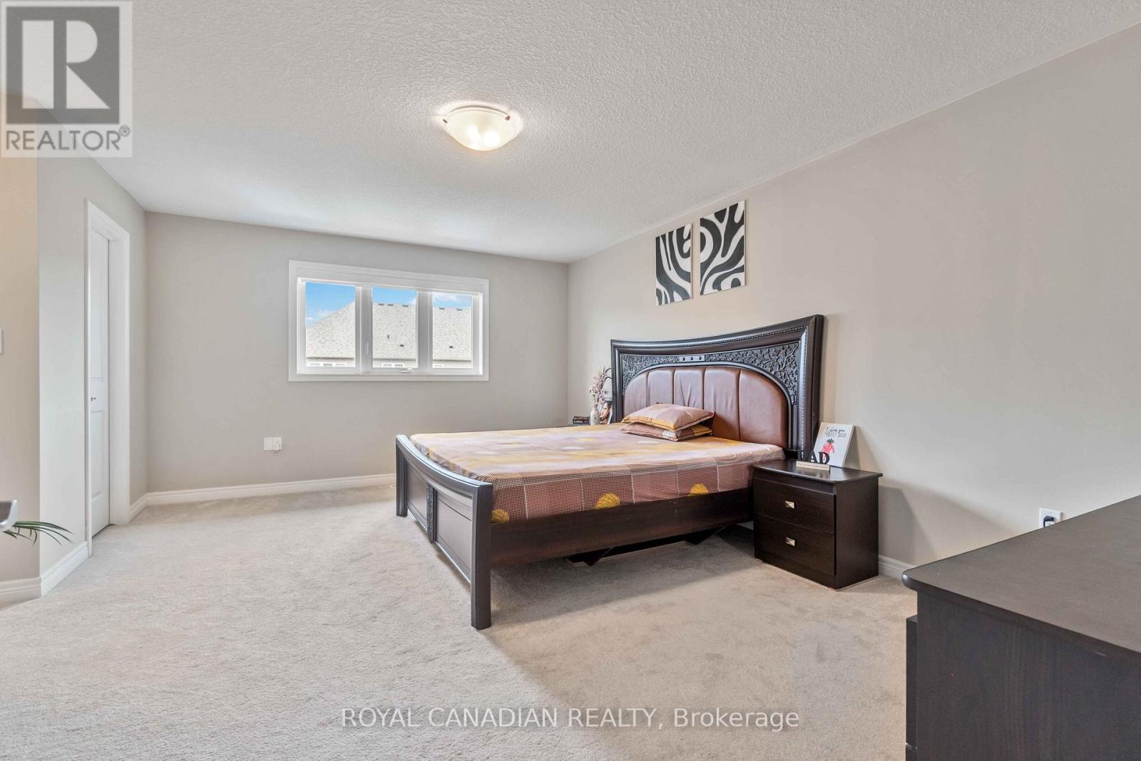 92 BETHUNE AVENUE - 30
