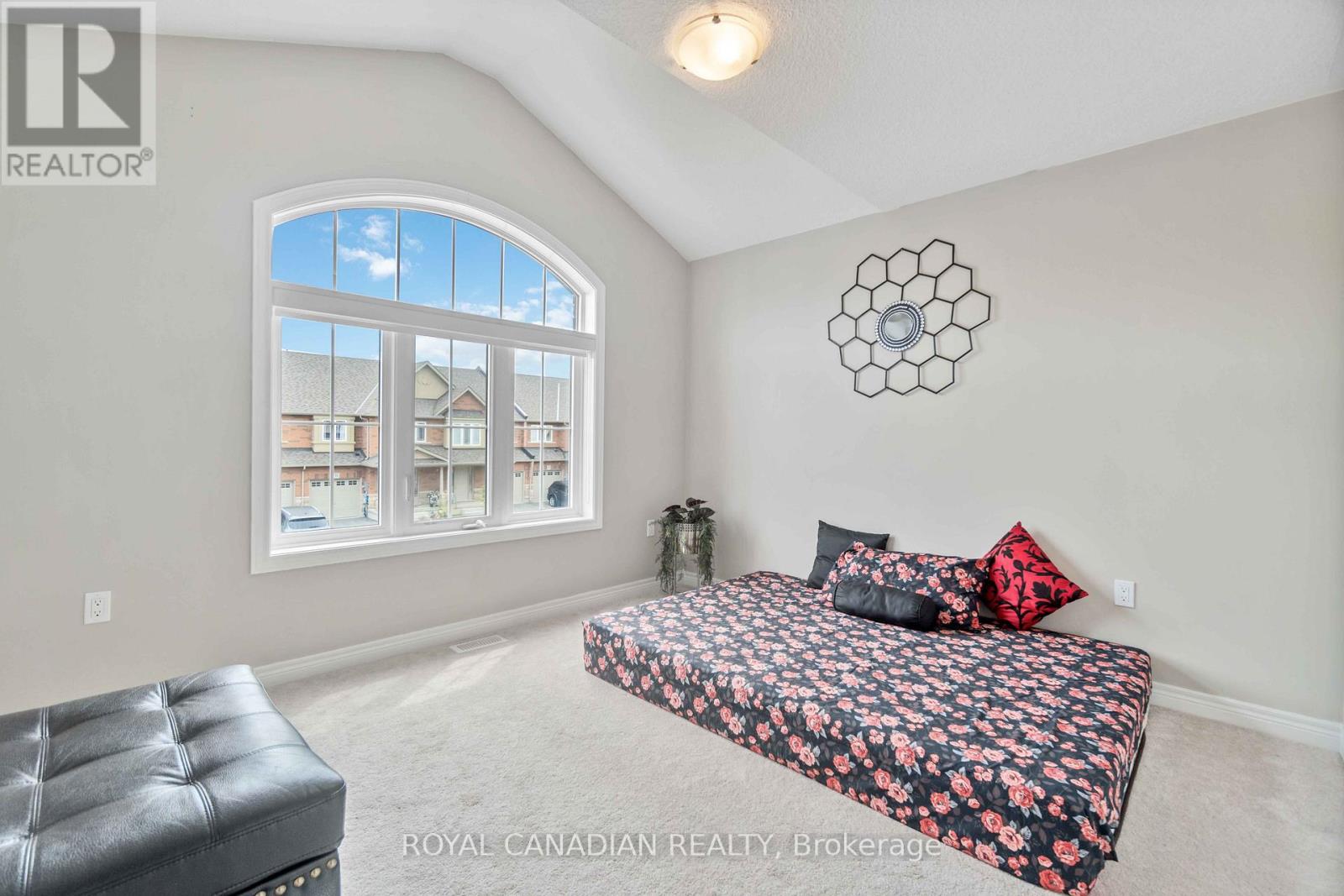 92 BETHUNE AVENUE - 37