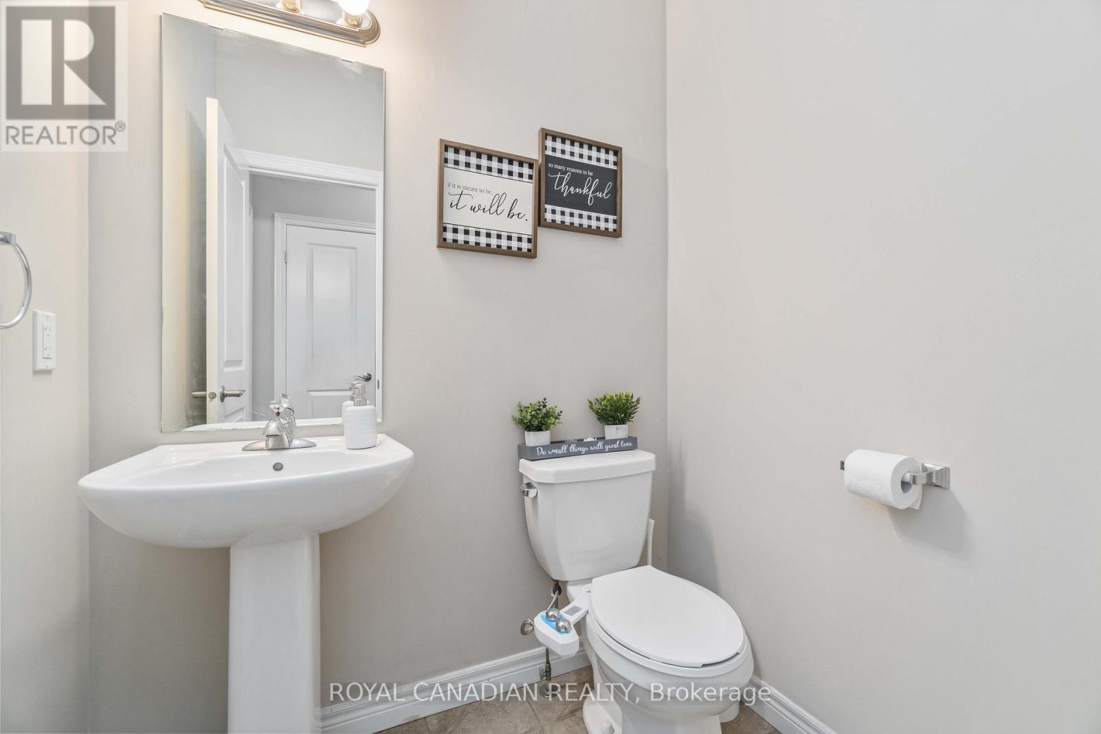 92 BETHUNE AVENUE - 40