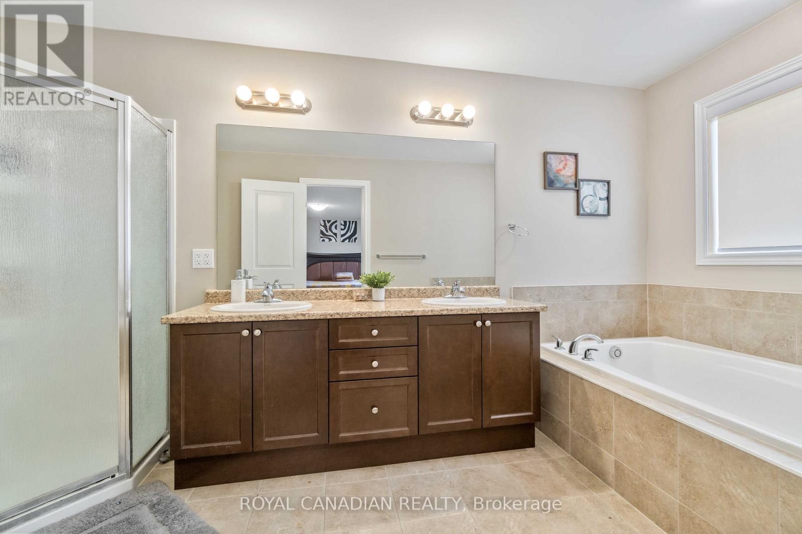 92 BETHUNE AVENUE - 41