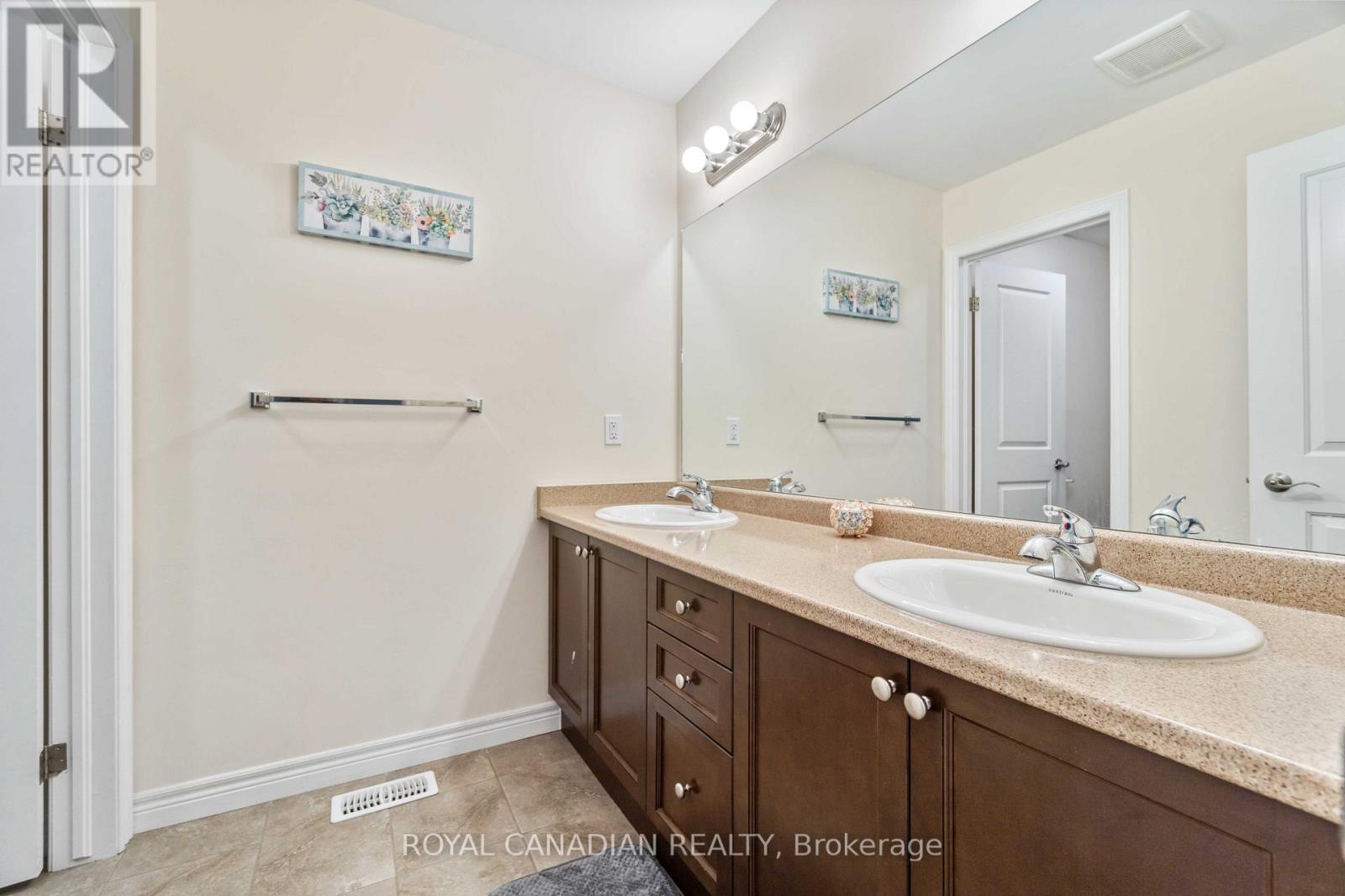 92 BETHUNE AVENUE - 42