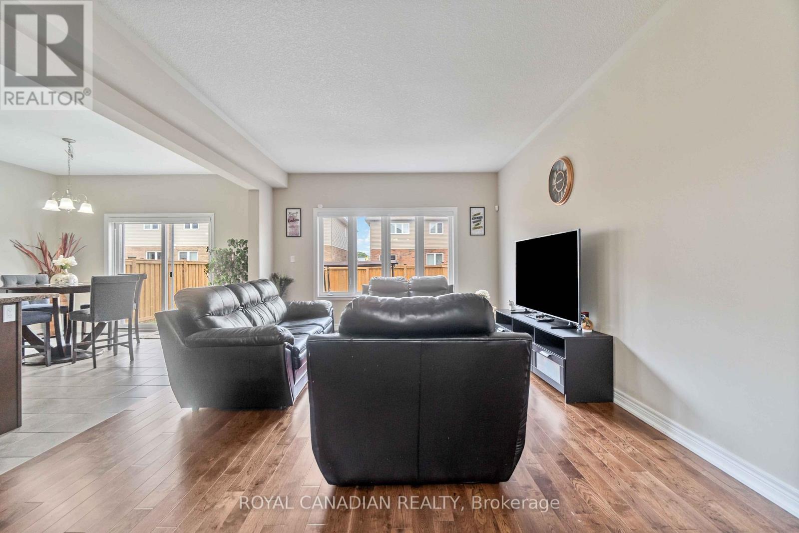 92 BETHUNE AVENUE - 7