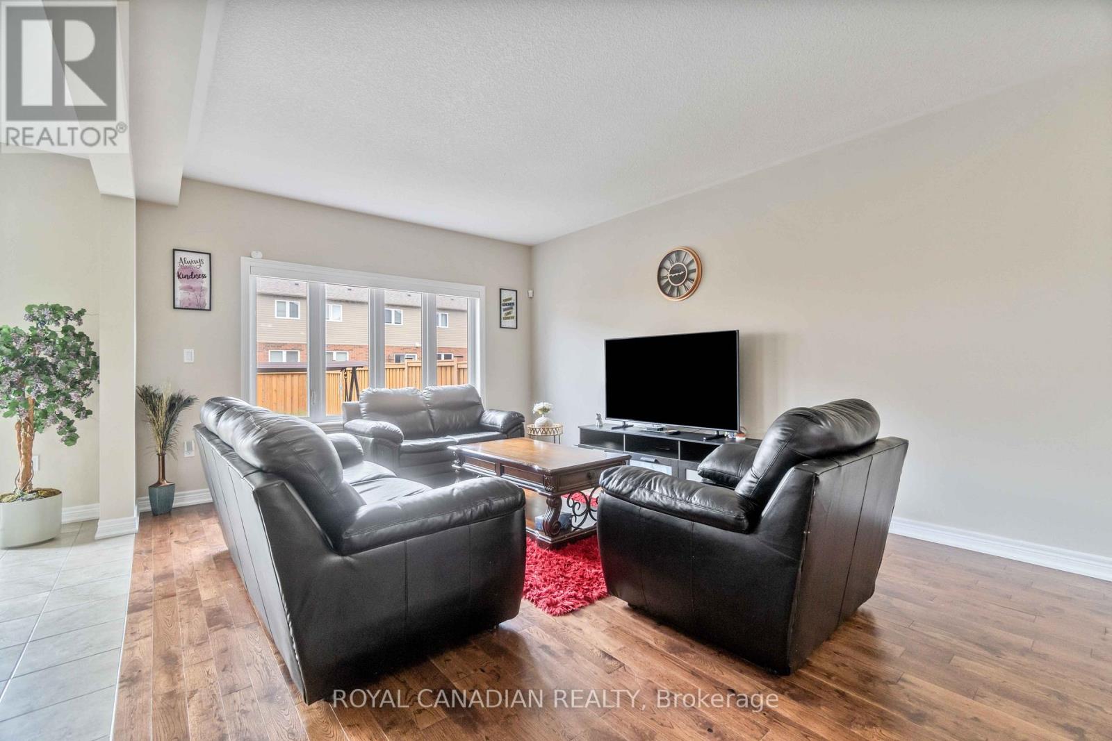 92 BETHUNE AVENUE - 8