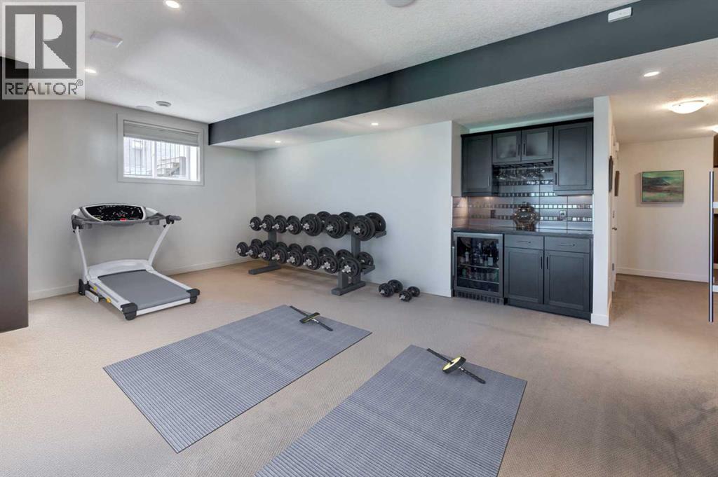 Single Family House for Sale in  Springbluff Heights SW Springbank Hill Calgary 