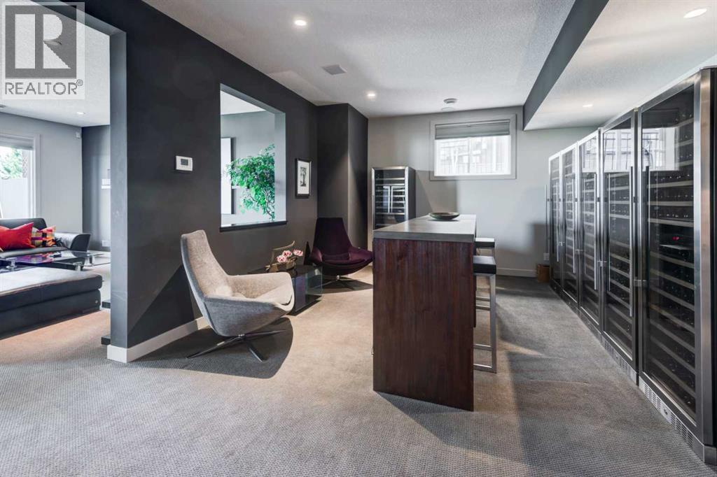 Single Family House for Sale in  Springbluff Heights SW Springbank Hill Calgary 