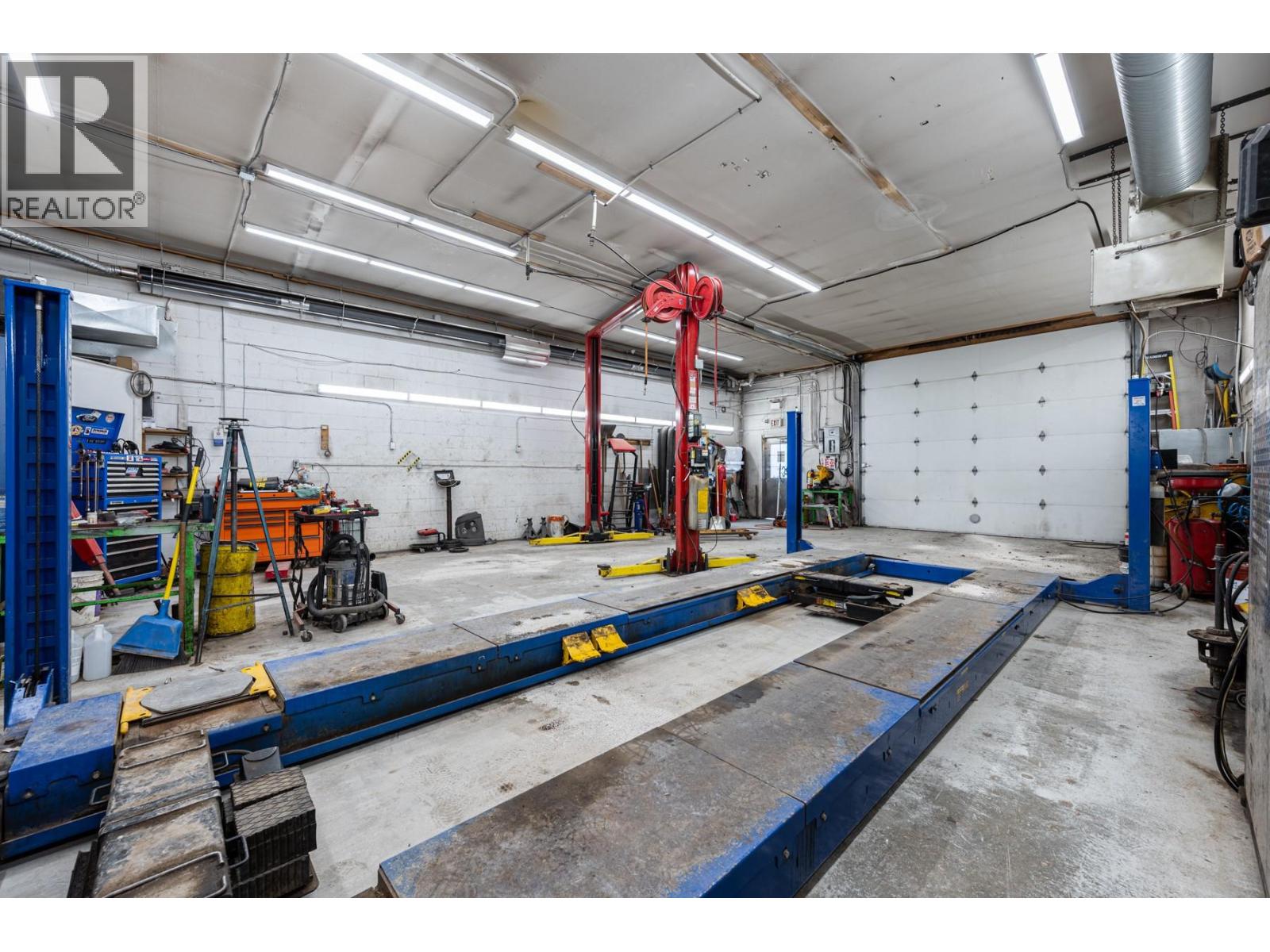  2549 Nicola Avenue, Merritt