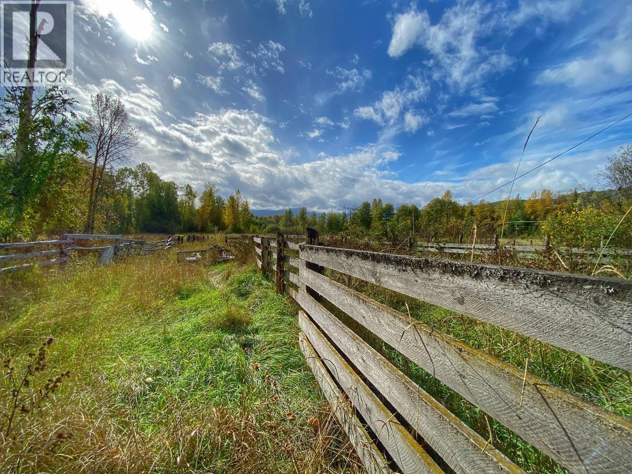 263 SKEENA CROSSING Road, Hazelton