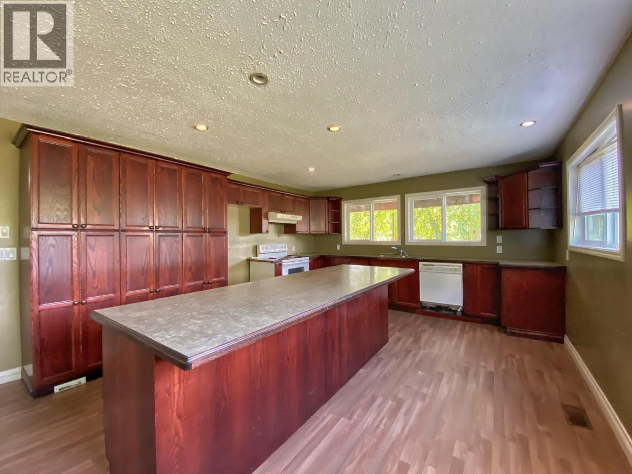 263 SKEENA CROSSING Road, Hazelton