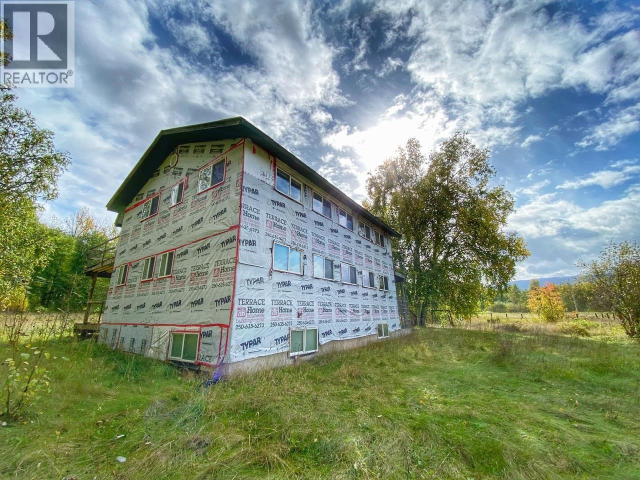 263 SKEENA CROSSING Road, Hazelton