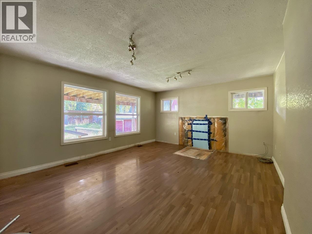 263 N SKEENA CROSSING ROAD - 19
