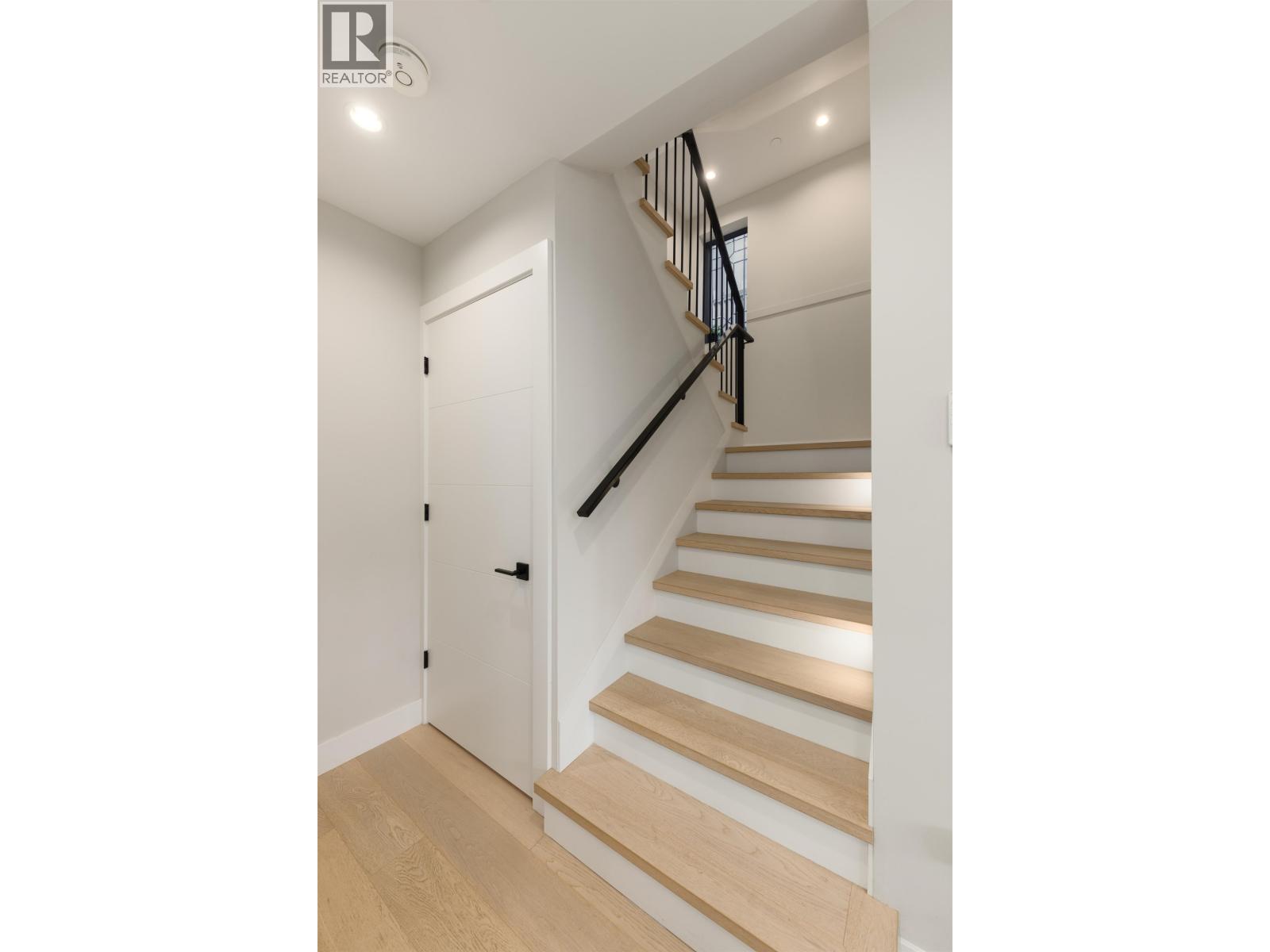 2939 W 15TH AVENUE, Vancouver