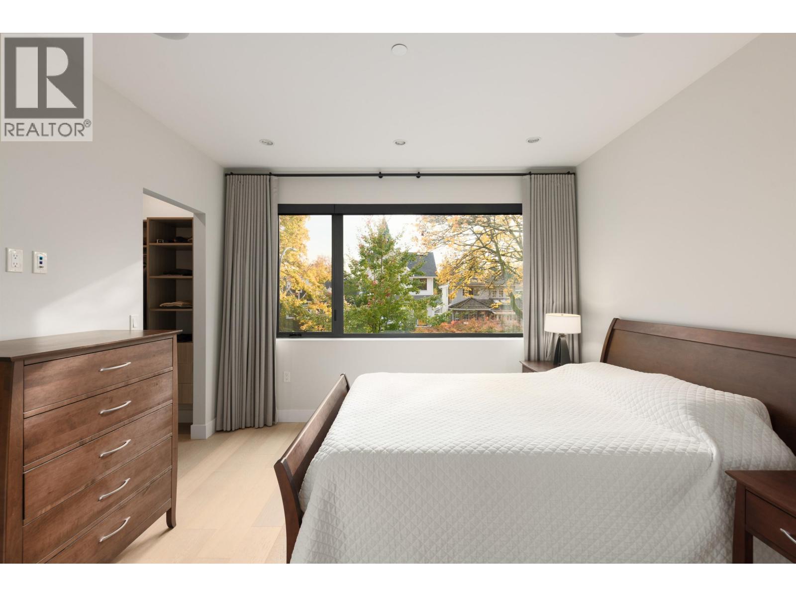 2939 W 15TH AVENUE, Vancouver