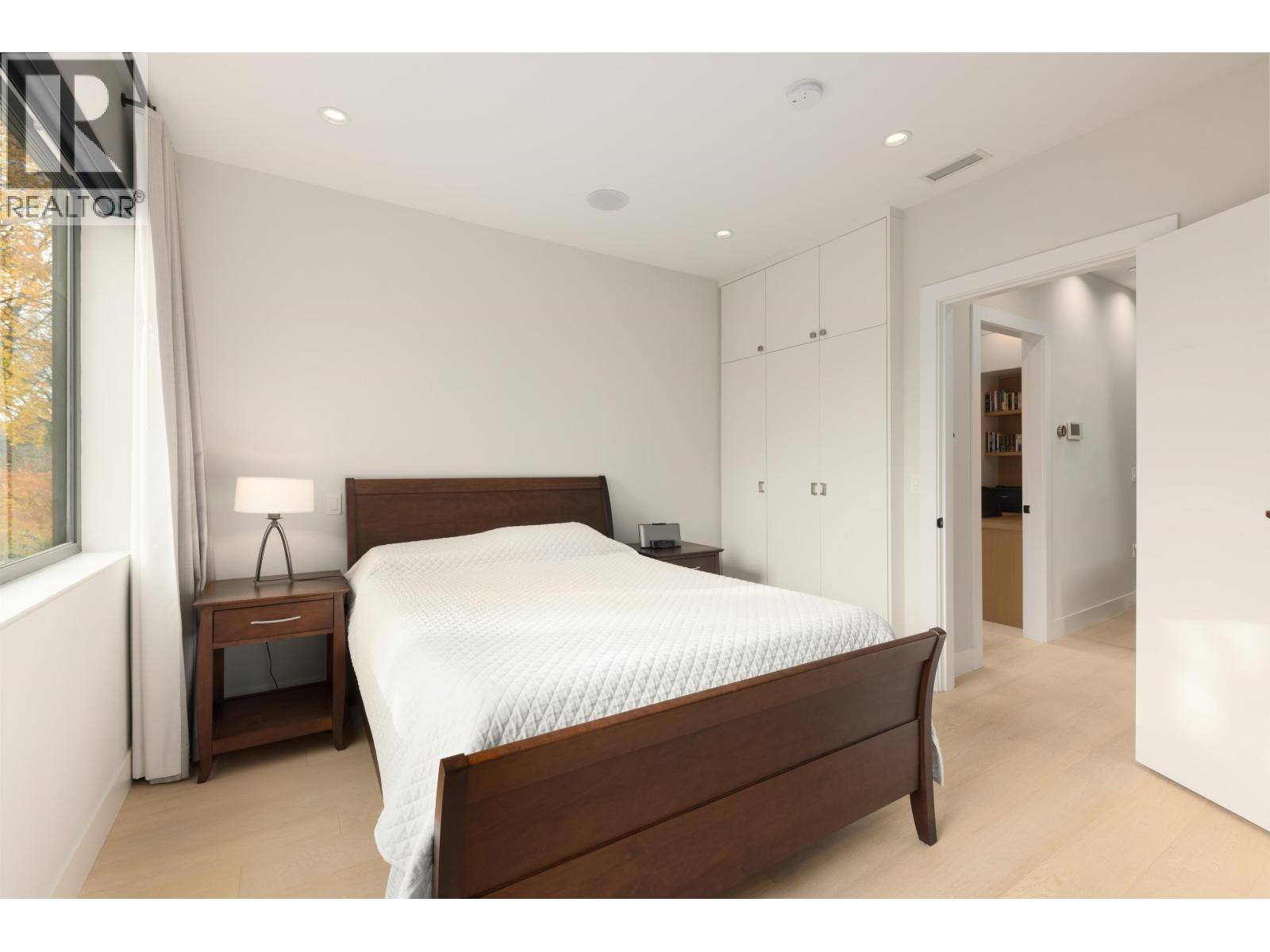 2939 W 15TH AVENUE, Vancouver