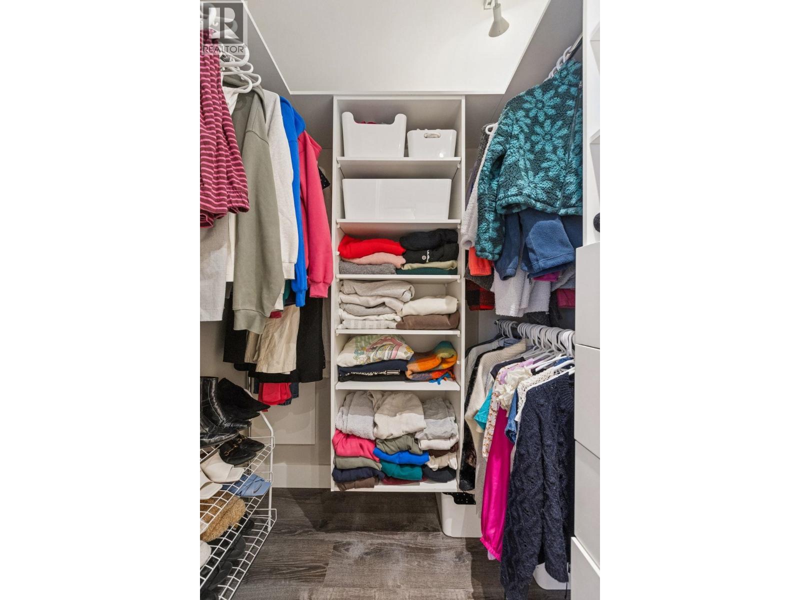 101 2440 HAYWOOD AVENUE, West Vancouver