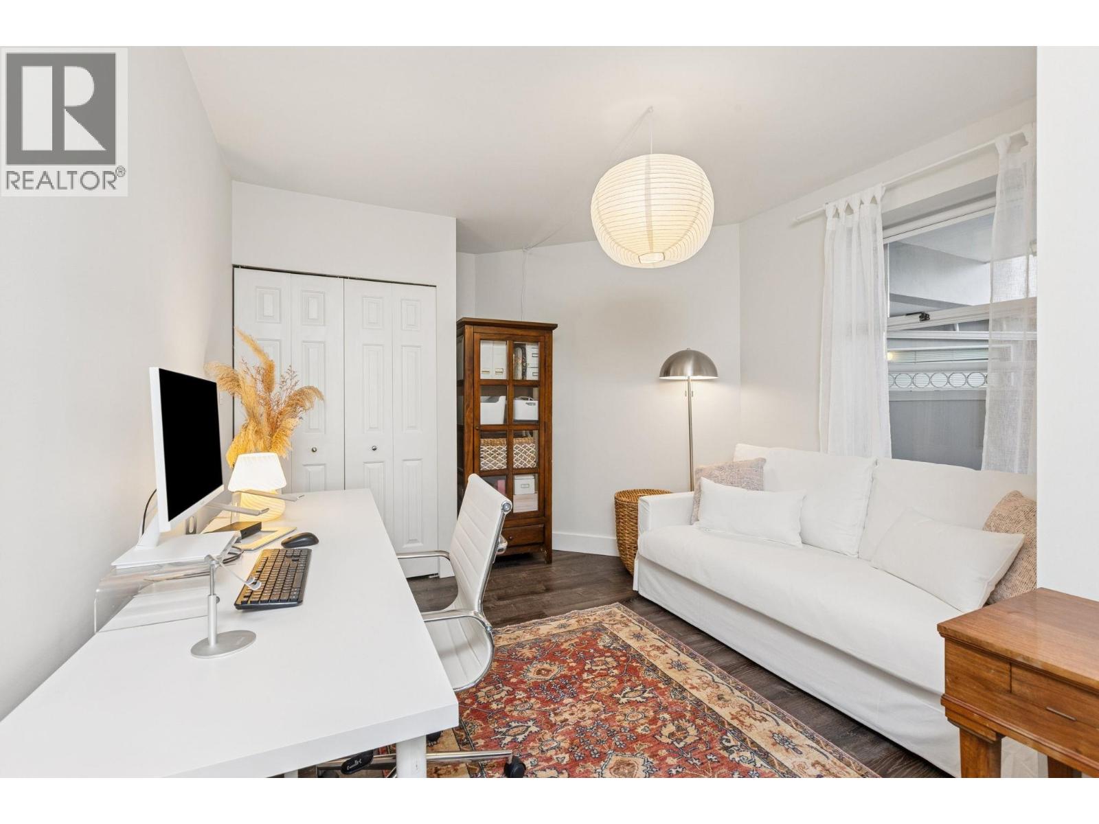 101 2440 HAYWOOD AVENUE, West Vancouver