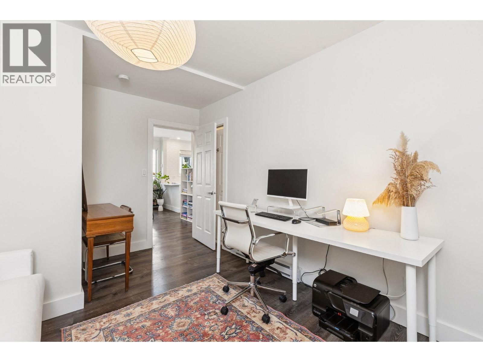 101 2440 HAYWOOD AVENUE, West Vancouver