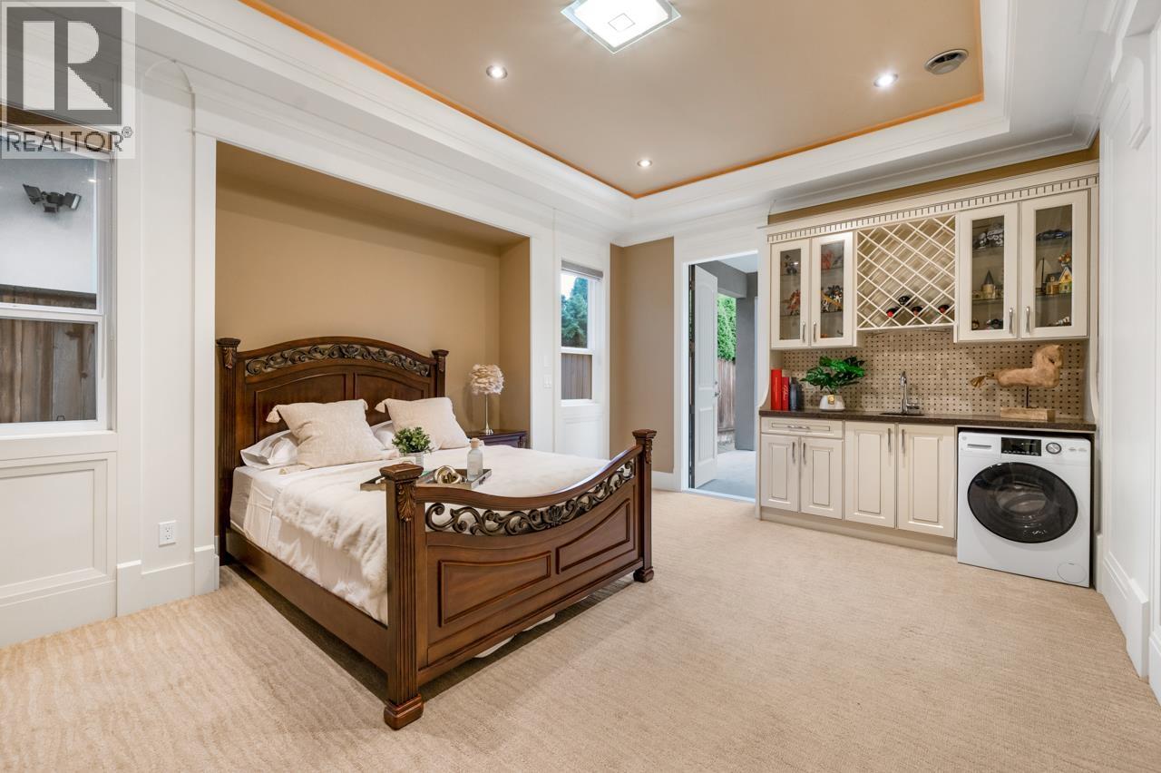 6331 BELLFLOWER Drive, Richmond