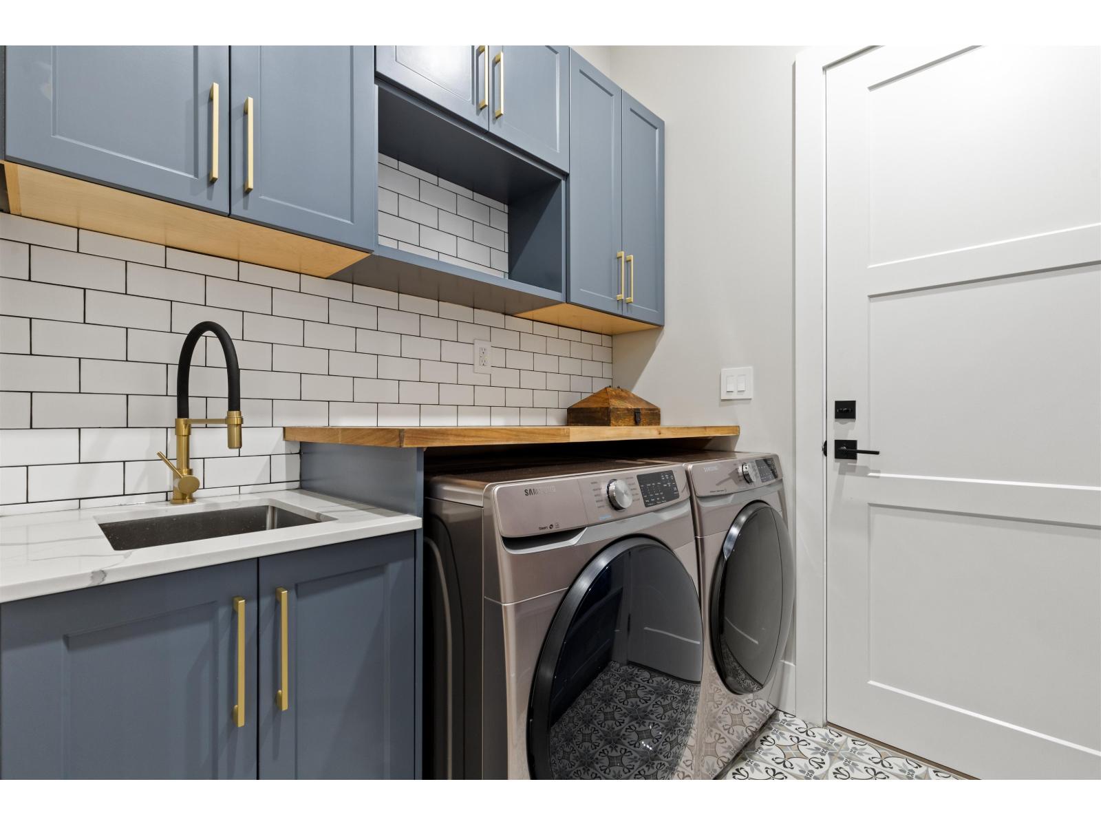 36460 EPWORTH COURT, Abbotsford