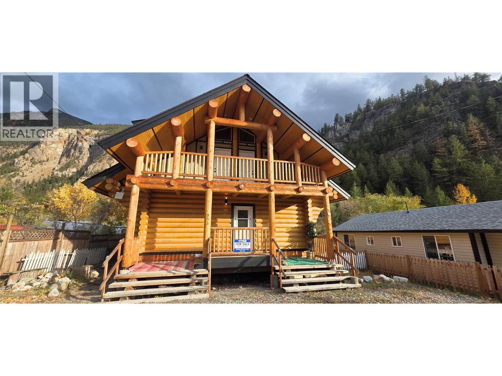 853 Cawston Avenue, Hedley