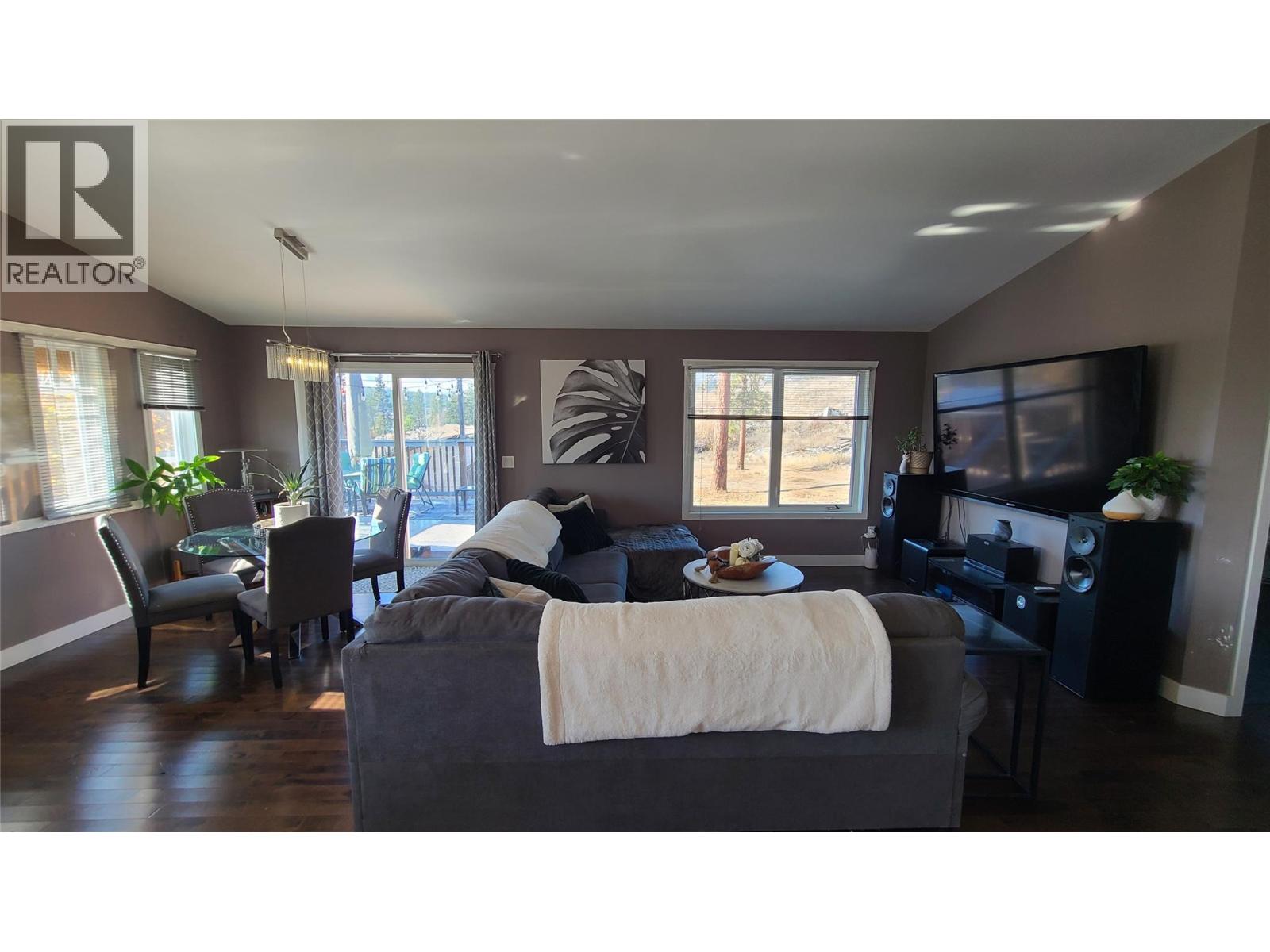  2670 GLENMORE RD Road, Kelowna