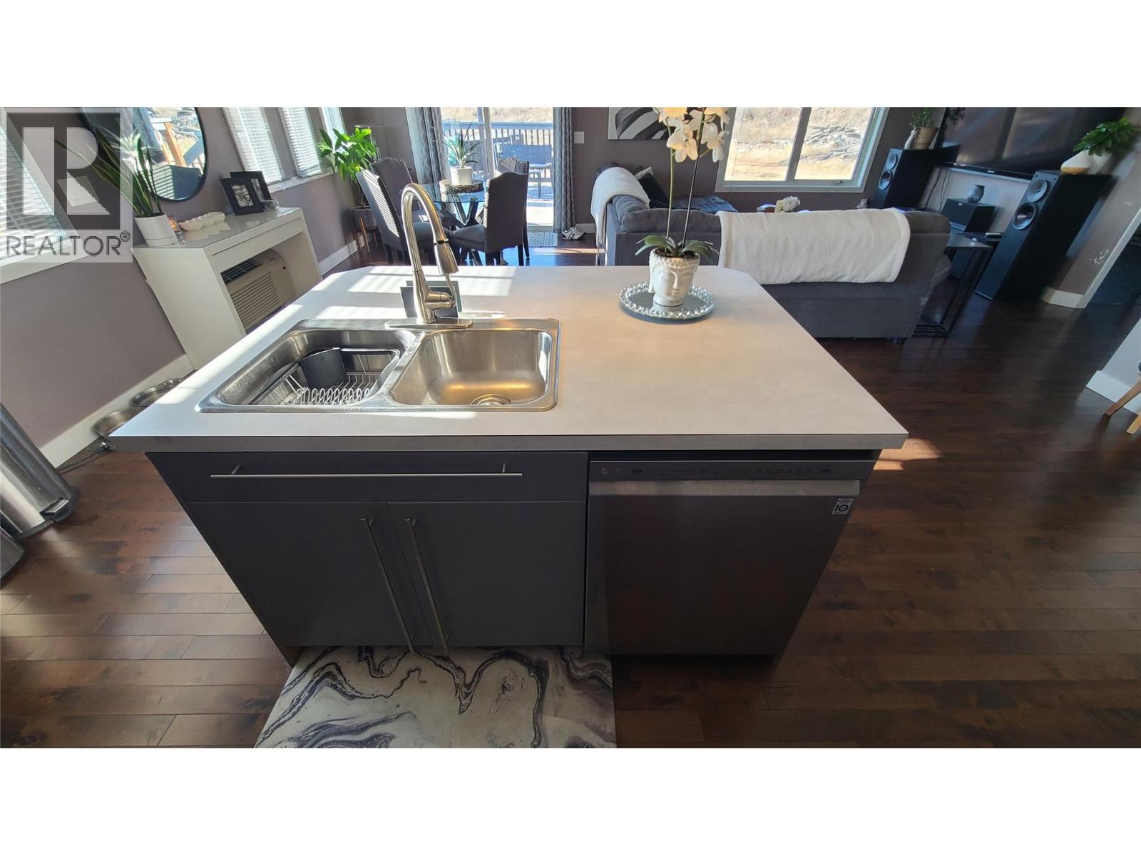  2670 GLENMORE RD Road, Kelowna