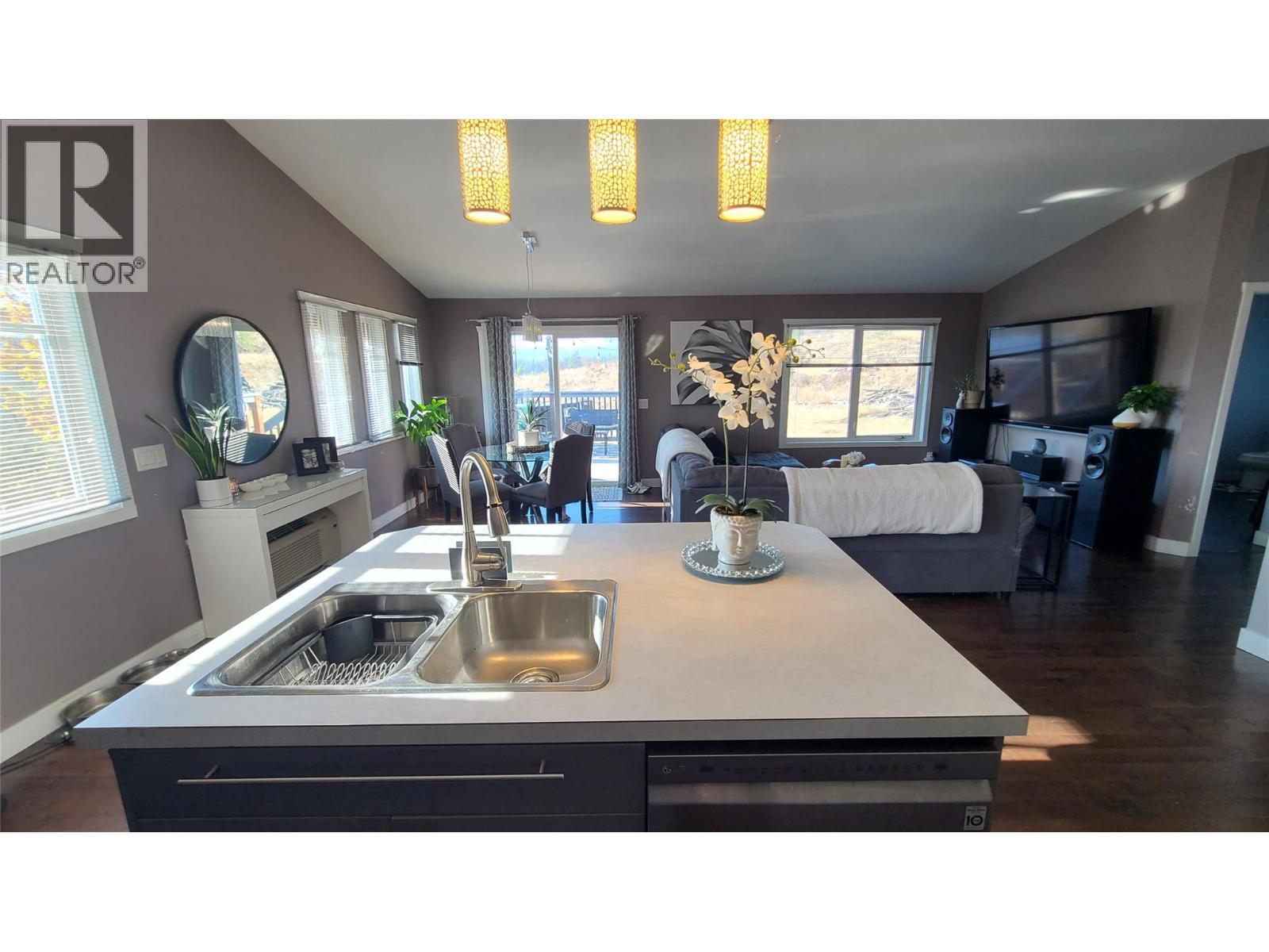  2670 GLENMORE RD Road, Kelowna