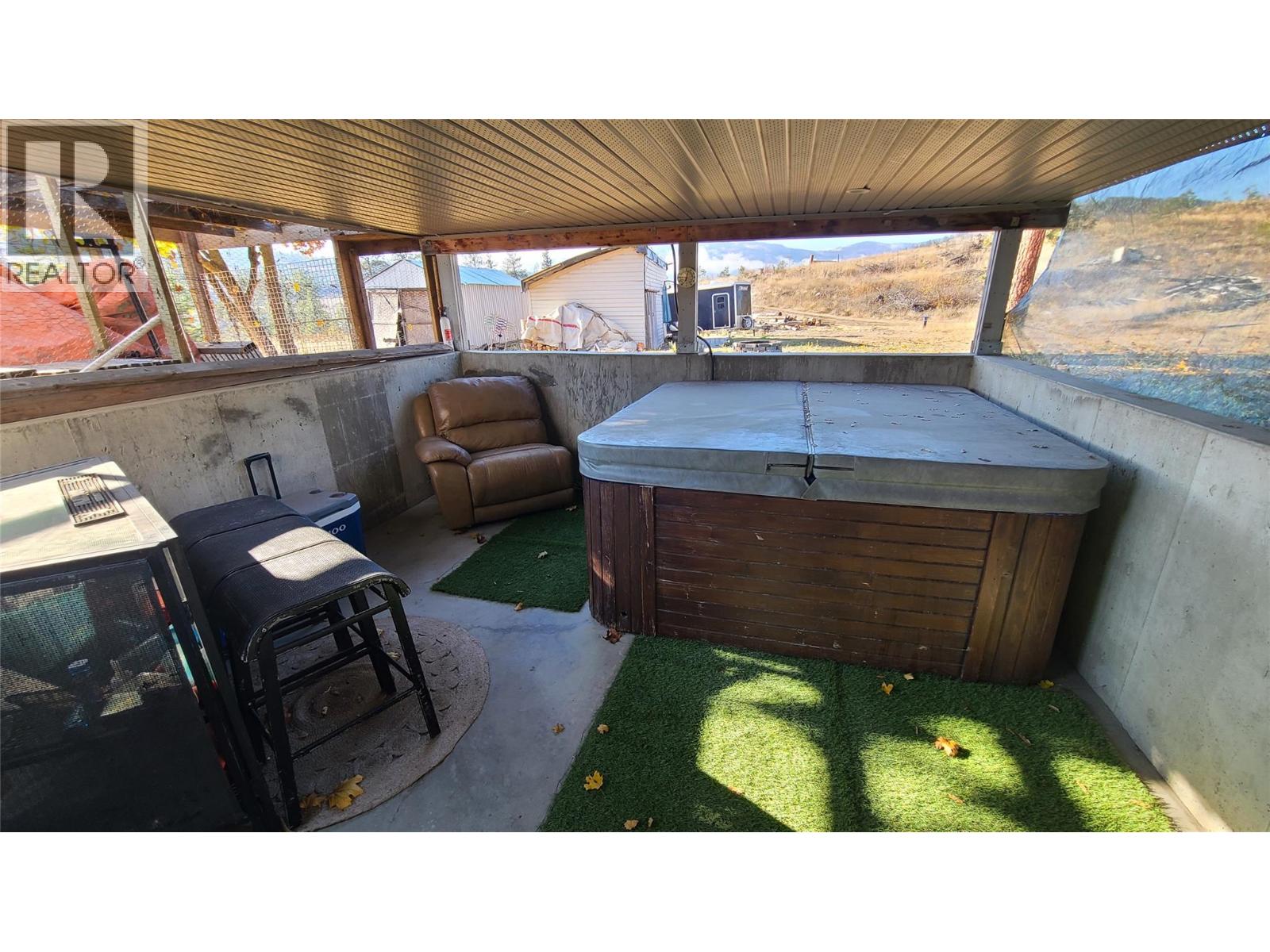  2670 GLENMORE RD Road, Kelowna