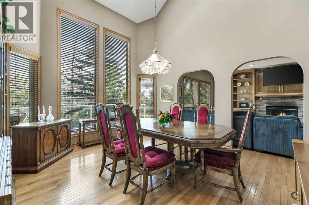 Single Family House for Sale in  Douglas Woods Court SE Douglasdale/Glen Calgary 