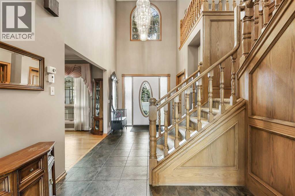 Single Family House for Sale in  Douglas Woods Court SE Douglasdale/Glen Calgary 