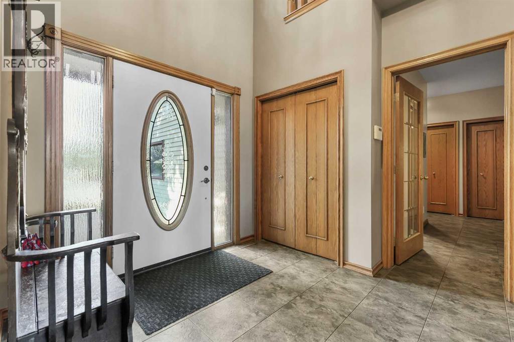 Single Family House for Sale in  Douglas Woods Court SE Douglasdale/Glen Calgary 