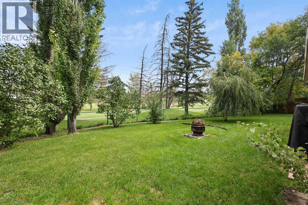 Single Family House for Sale in  Douglas Woods Court SE Douglasdale/Glen Calgary 