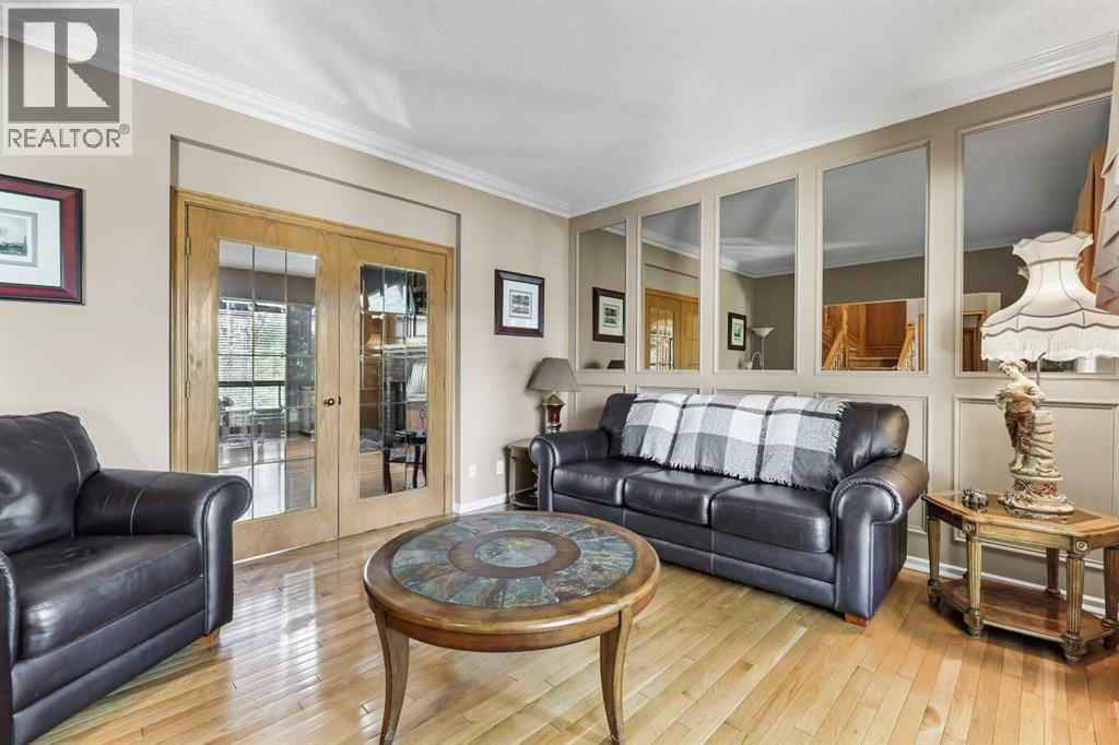 Single Family House for Sale in  Douglas Woods Court SE Douglasdale/Glen Calgary 