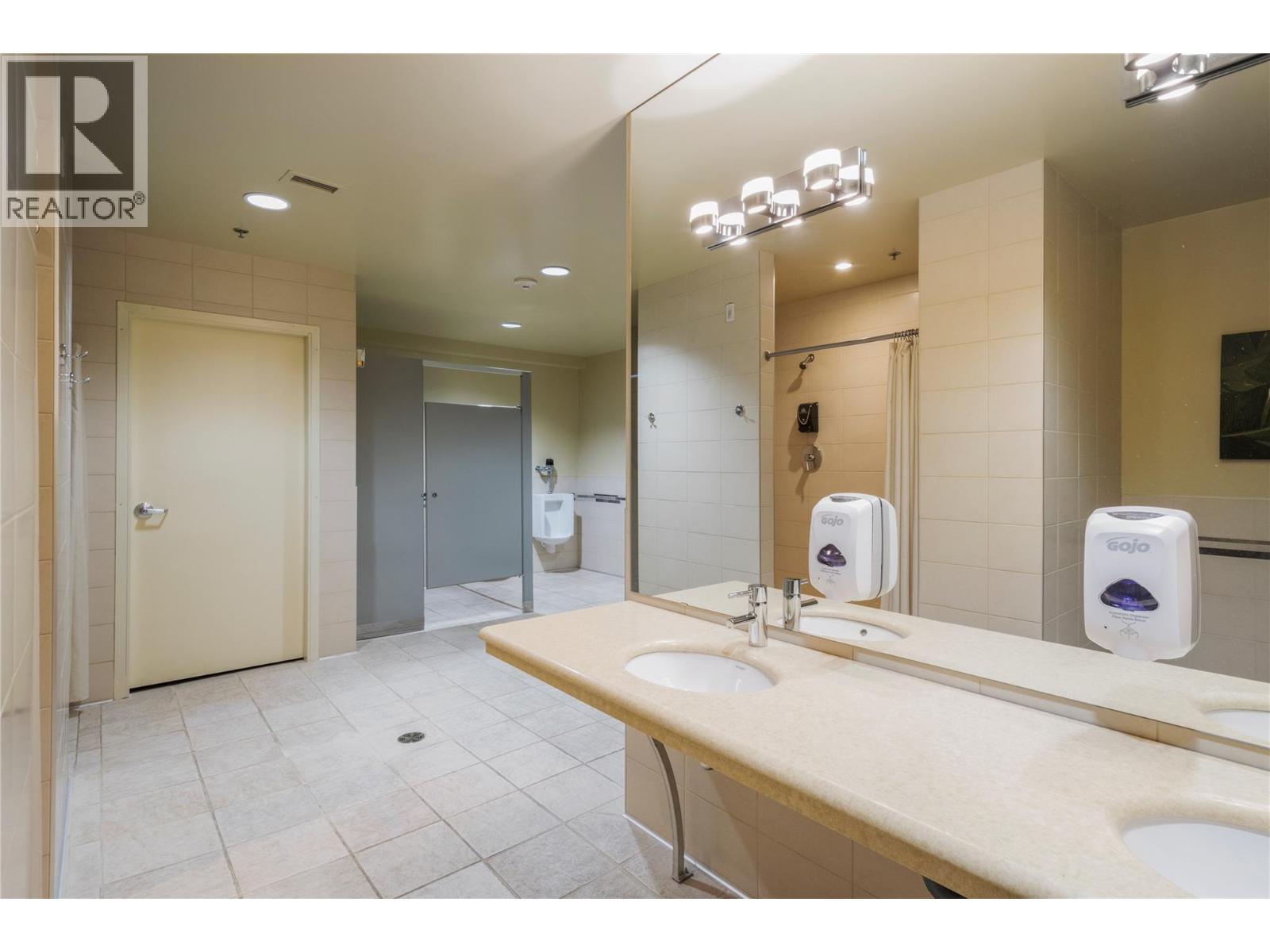 401 326 Mara Lake Lane, Sicamous