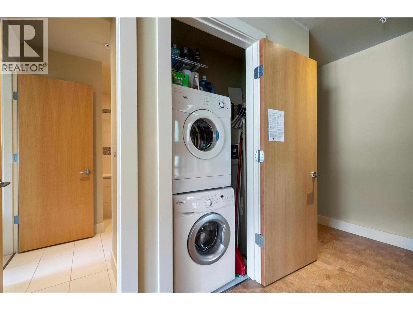 401 326 Mara Lake Lane, Sicamous