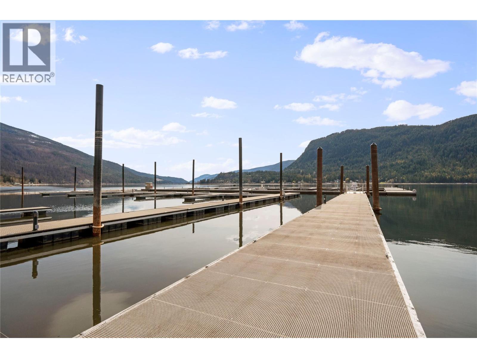 401 326 Mara Lake Lane, Sicamous