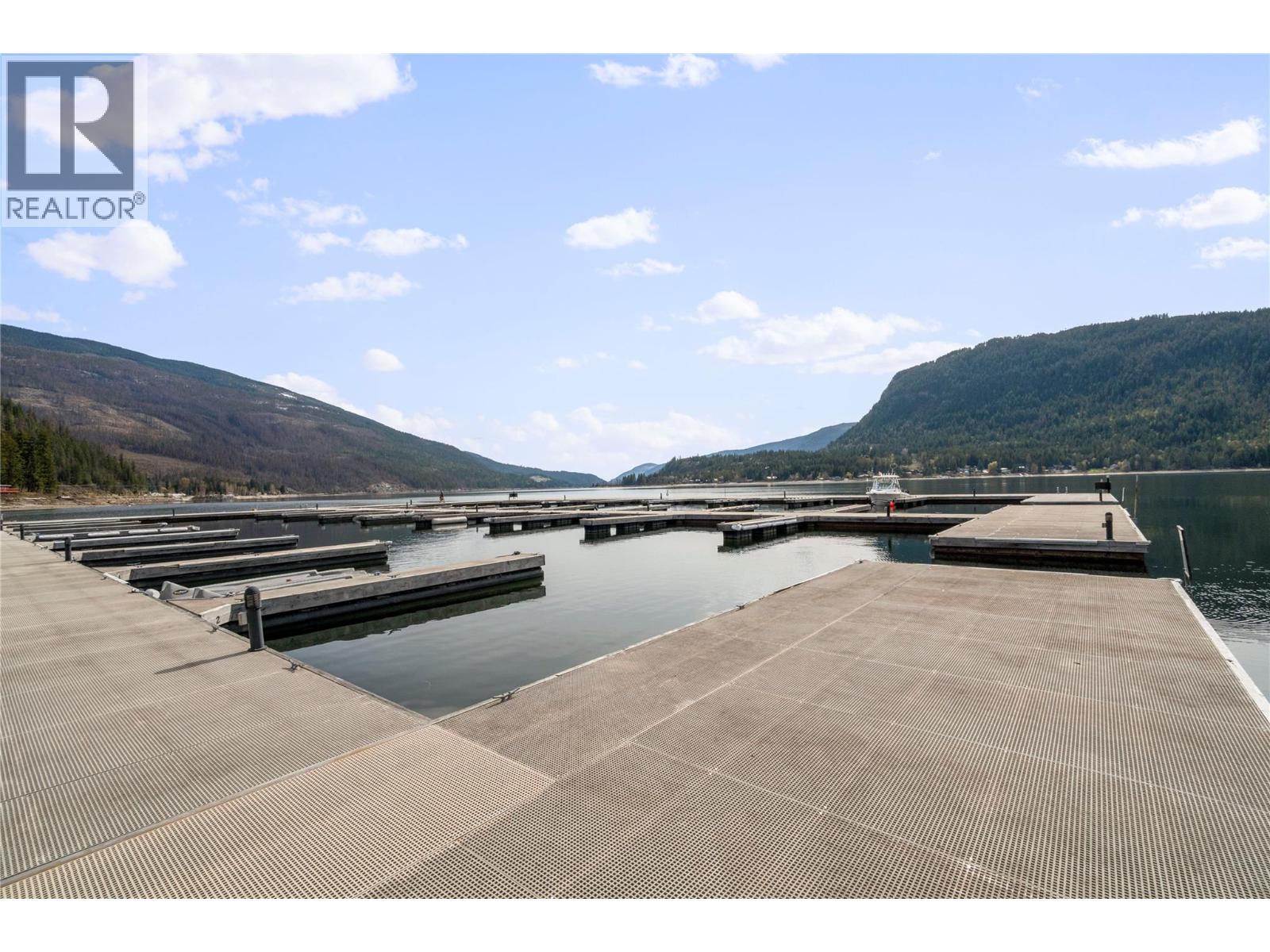 401 326 Mara Lake Lane, Sicamous