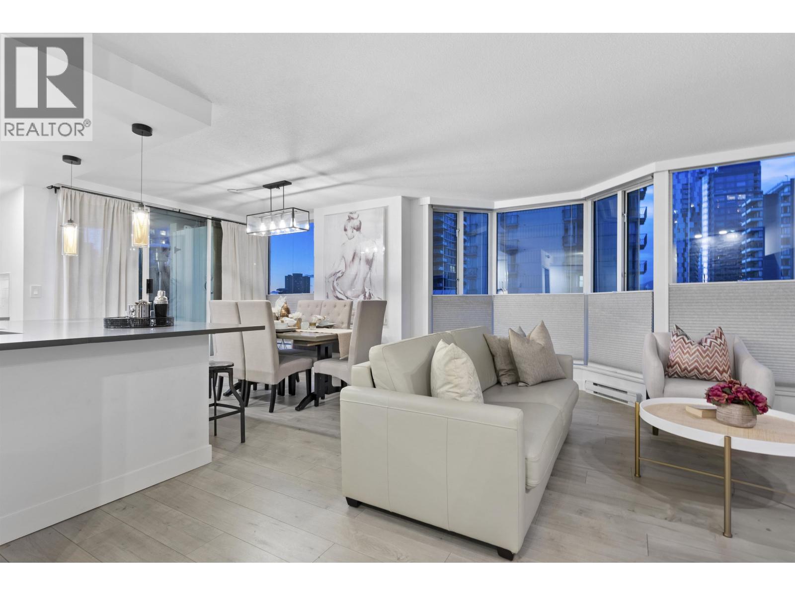 301 789 JERVIS STREET