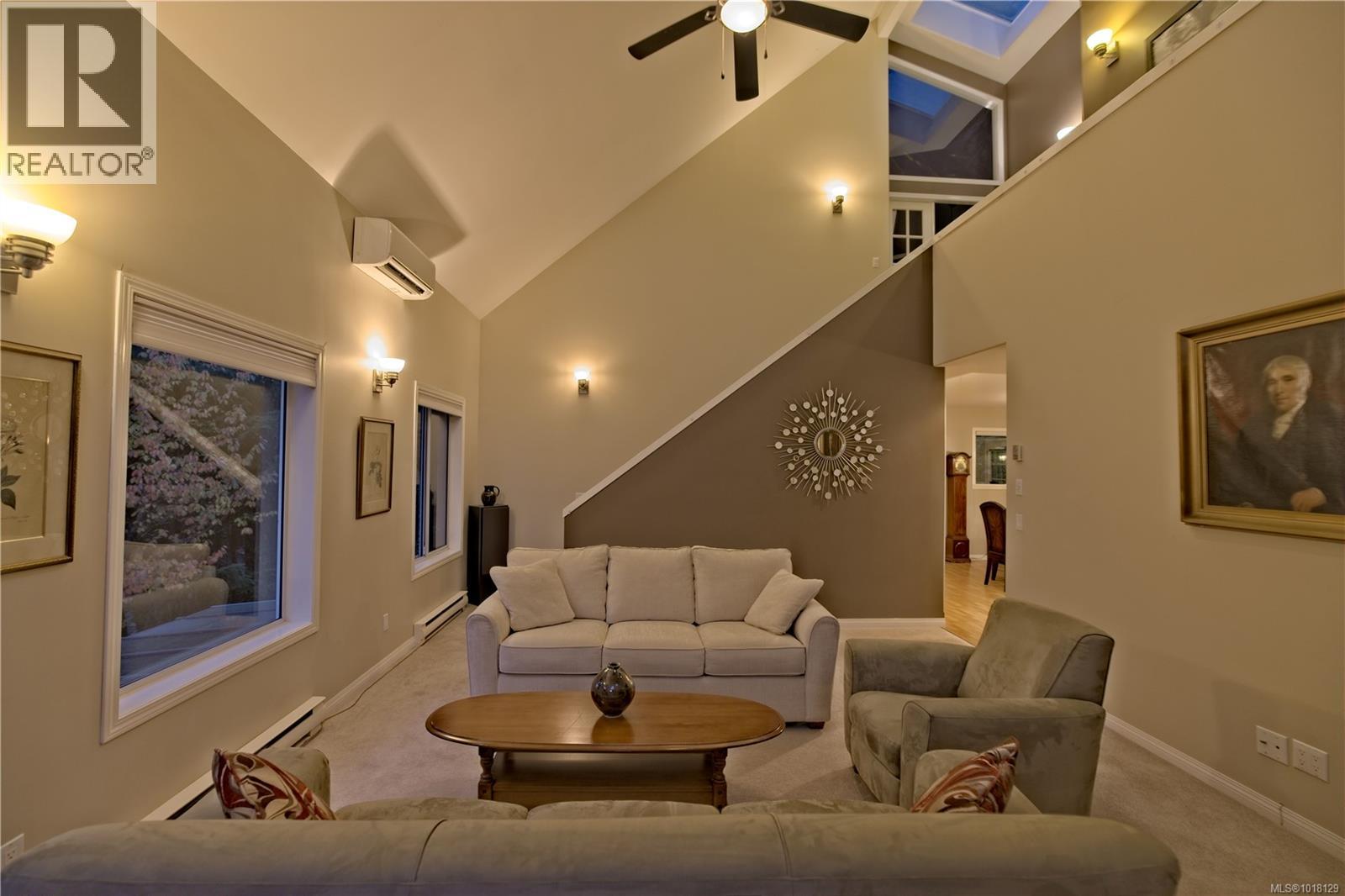 178 Elizabeth Dr, Salt Spring