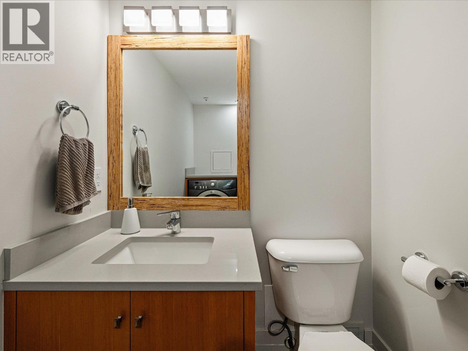 32 1400 PARK STREET, Pemberton