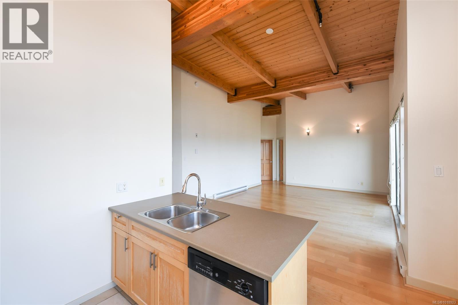 146 2300 Mansfield Dr, Courtenay