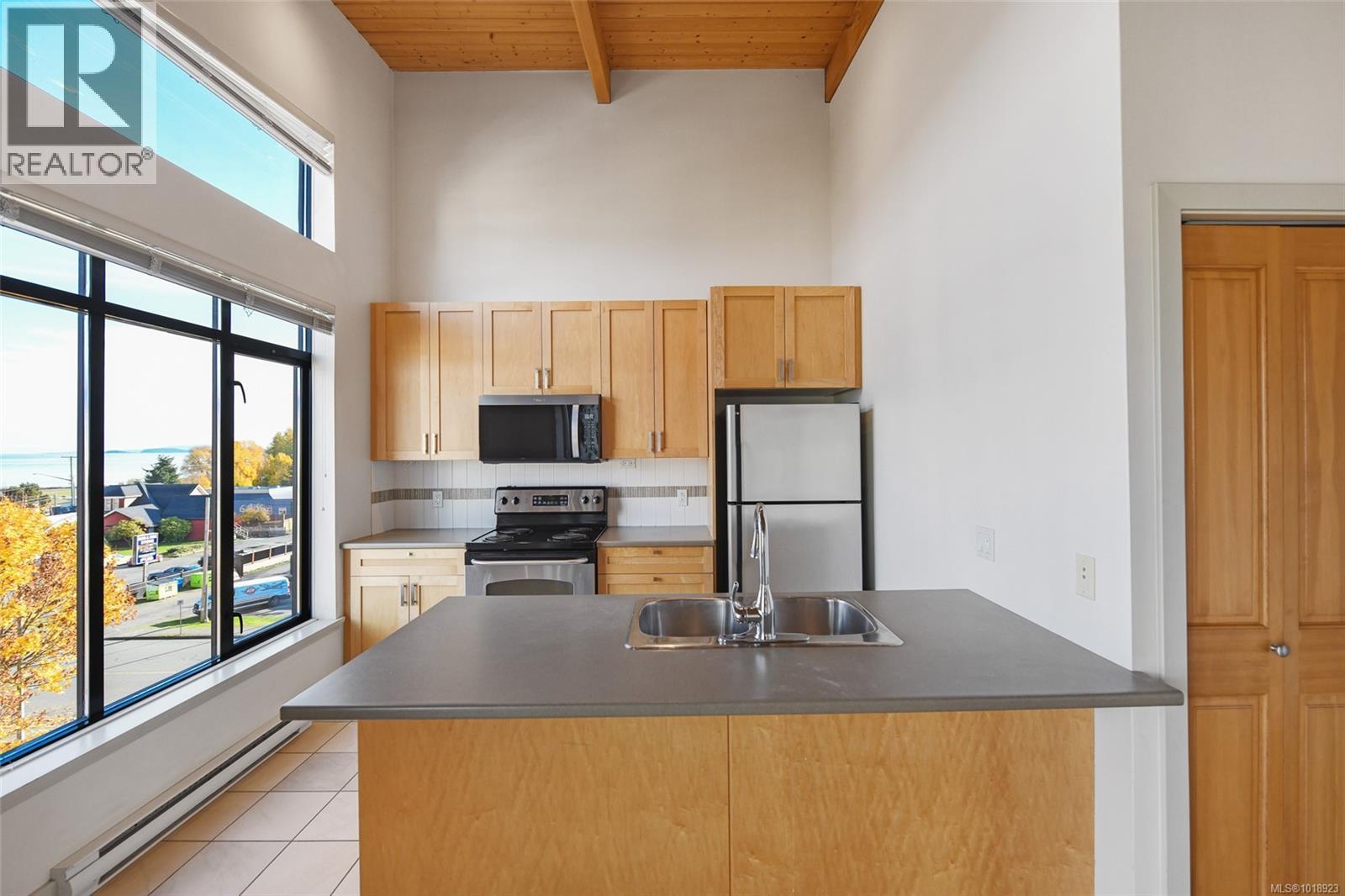 146 2300 Mansfield Dr, Courtenay