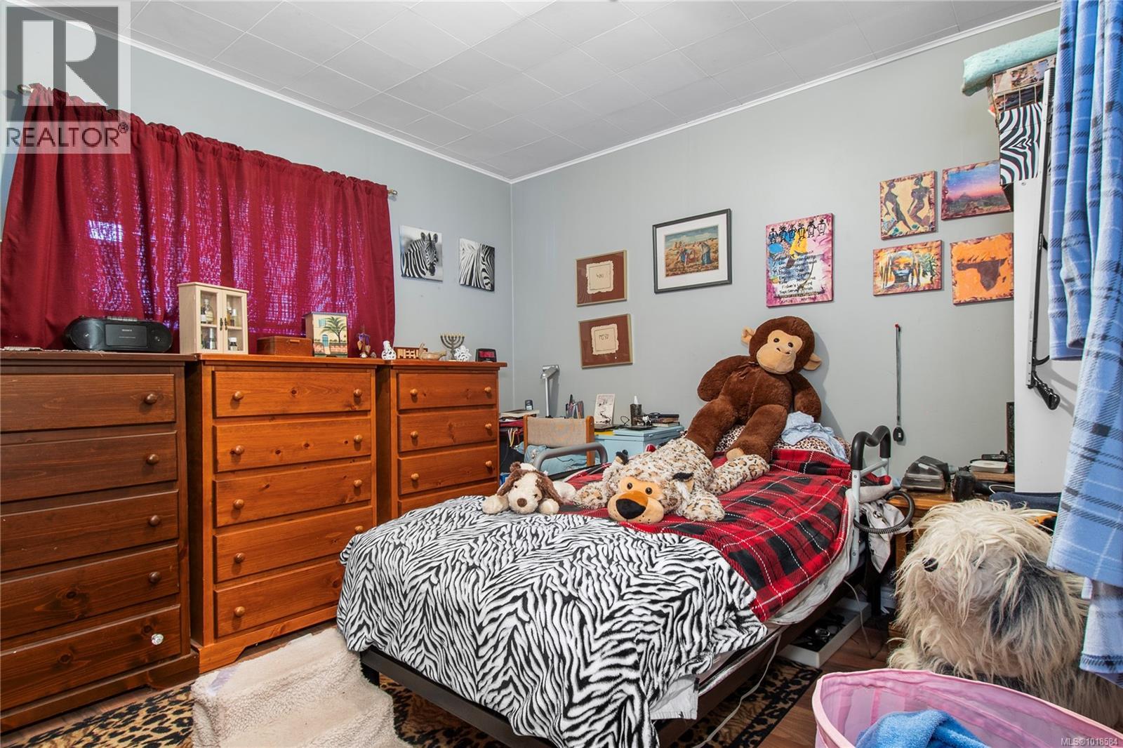 660 Dogwood St, Campbell River