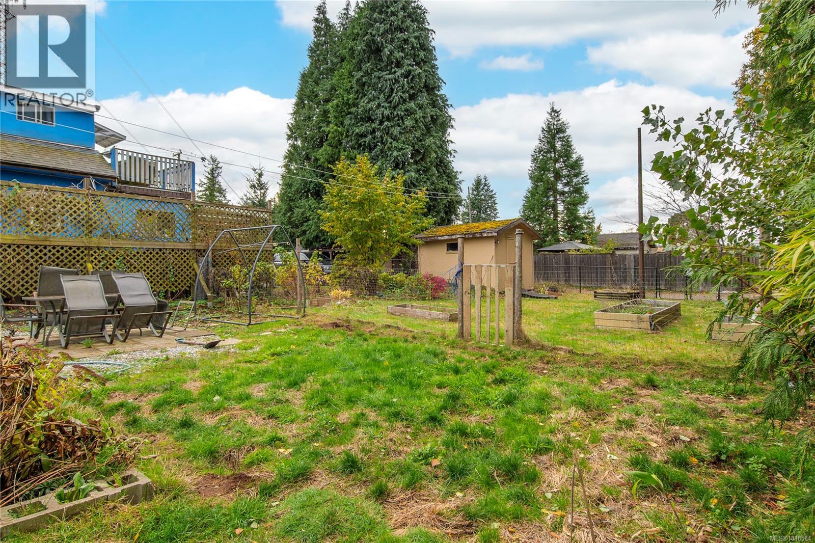 660 Dogwood St, Campbell River