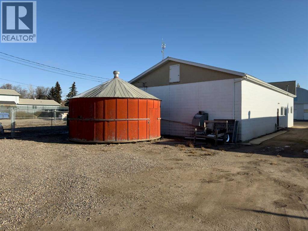 5020 49 Street - Photo 3 of 14, Provost, Alberta