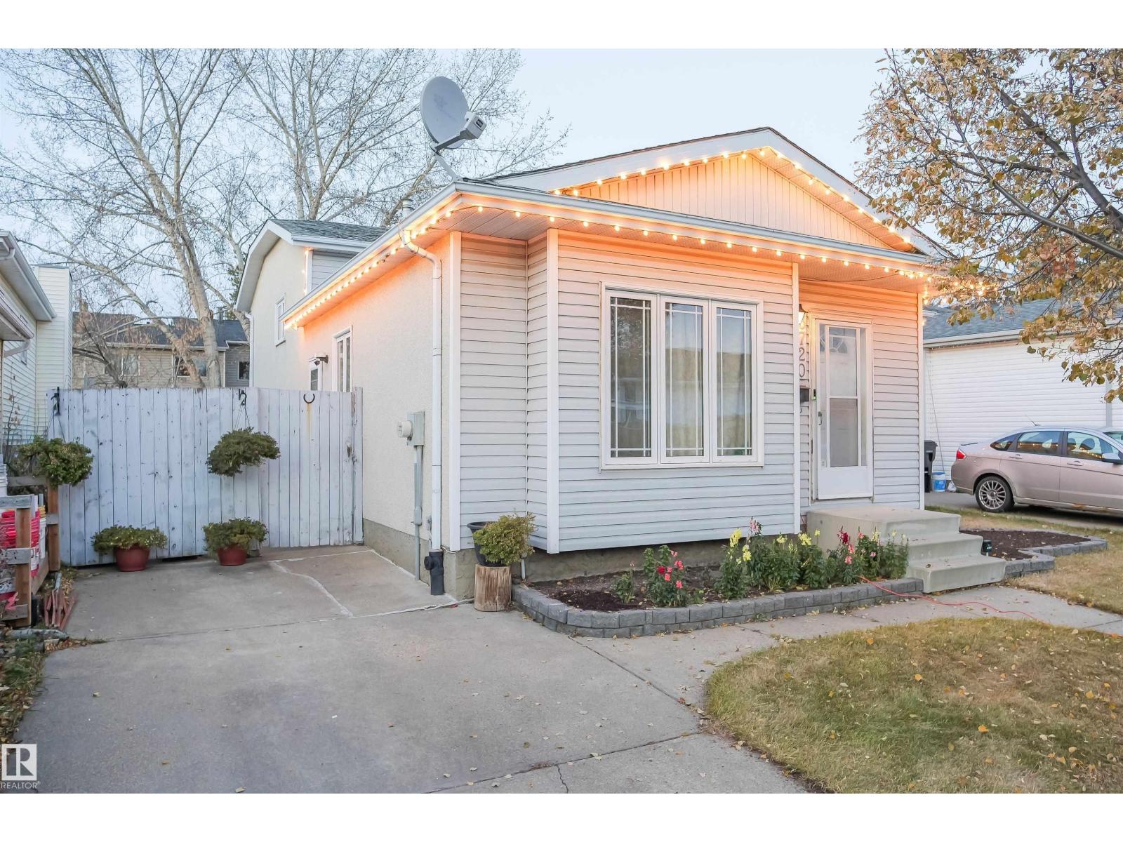 3720 25 Ave NW, Edmonton